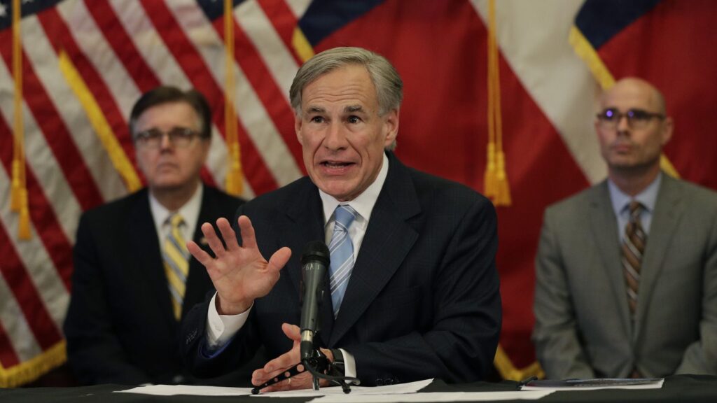 El gobernador Greg Abbott