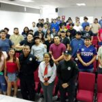 PREPARANDO UN RICO PAY DE PIÑA