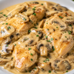 RECETA DELICIOSA  DE POLLO CON  CHAMPIÑONES