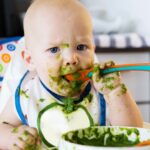 ¿ QUE TIPOS DE ALIMENTOS DEBE DE COMER MI BEBE?